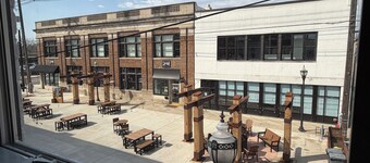 Boutique Downtown Loft on the NODE, Walk Everywhere, 20 Min Drive to Notre Dame
