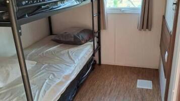2 chambres, lit parapluie