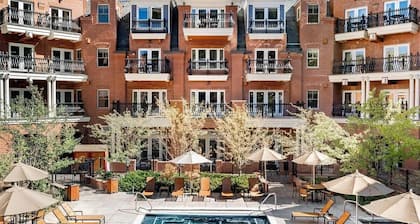 3 Bedroom 3 Full Bathroom Luxury Residence in Aspen CO.