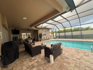 A heated pool - Spacious 4-bedroom Pool Home in Naples Florida (Naples)