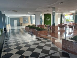 Lobby - CM La Quinta (La Quinta)