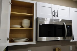 Interior - Welcome to VillaLuna a brand New Studio in the heart of Wellington! (Wellington)