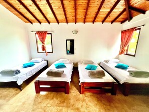 Room - Spacious 9-bedroom apartment in brilliant Pueblo Tapao close at Parque del Cafe (Pueblo Tapao)