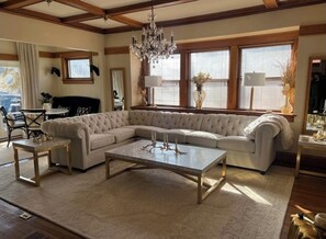 Living area - Elegant historic 6 BR home in key World Cup Location! (Kansas City)