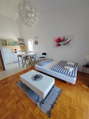 Room - Vrbo Property (Pula)