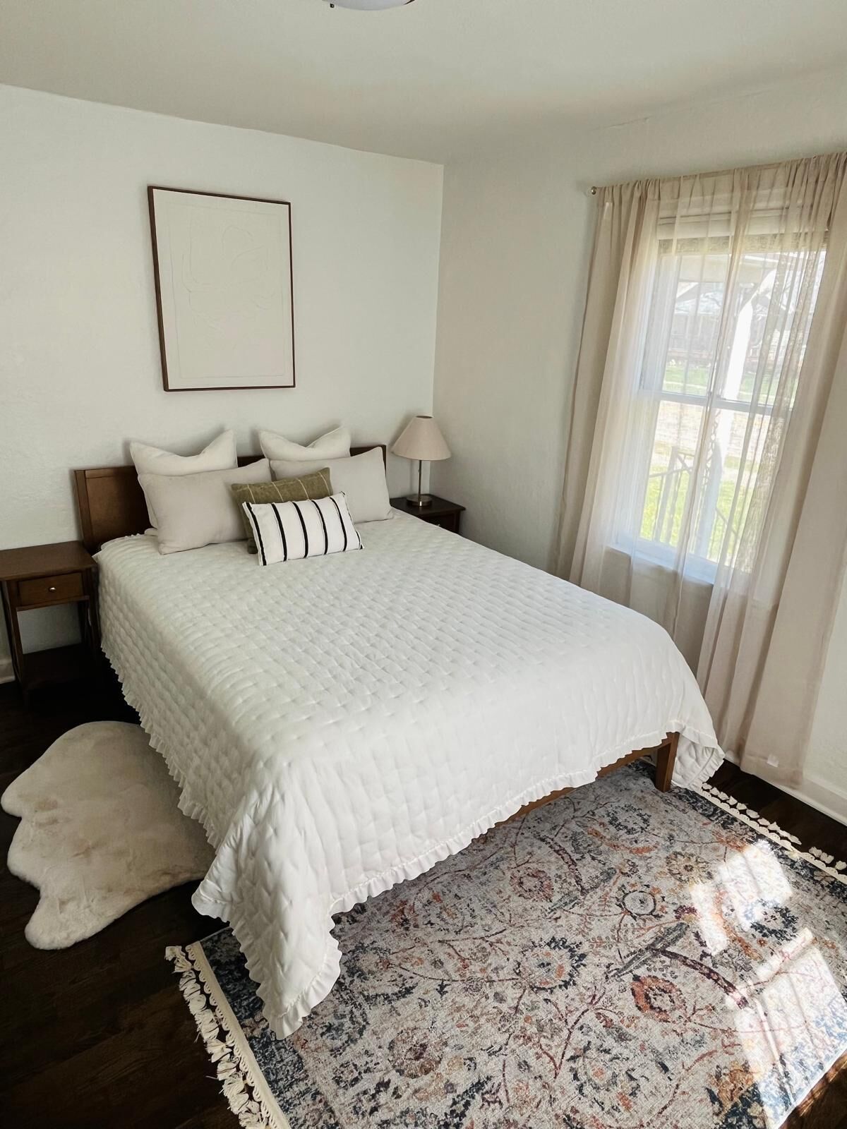 2 bedrooms, iron/ironing board, WiFi