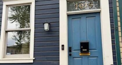 Cozy 2BDRM- Single Home- 1.5 Bath
5 mins to Acrisure Stadium