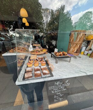 Outdoor dining - Cosy and Easy access to Central London and event venues in North London (London)