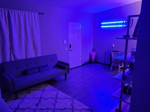 Smart TV, videojuegos y libros