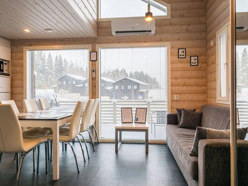 Parashimos a by Interhome