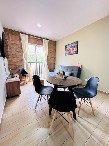 Apartment in oaxaca 3km from downtown Terrace parking first floor