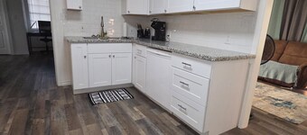 Fabulous 3-bedroom house with AC in enjoyable Lumberton