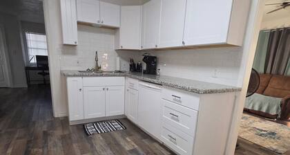 Fabulous 3-bedroom house with AC in enjoyable Lumberton