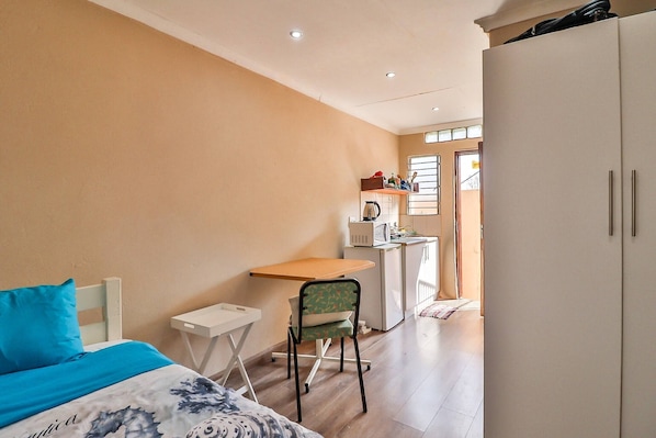 Room, 1 Bedroom, Smoking