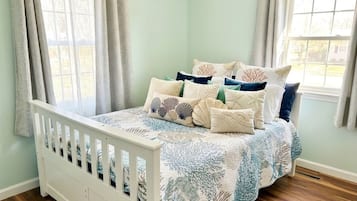 3 bedrooms, desk, free WiFi, bed sheets