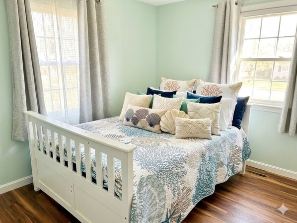 3 bedrooms, desk, free WiFi, bed sheets