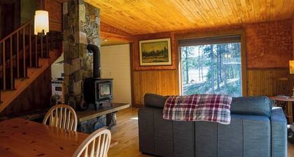 Off Grid Retreat Stay for 7