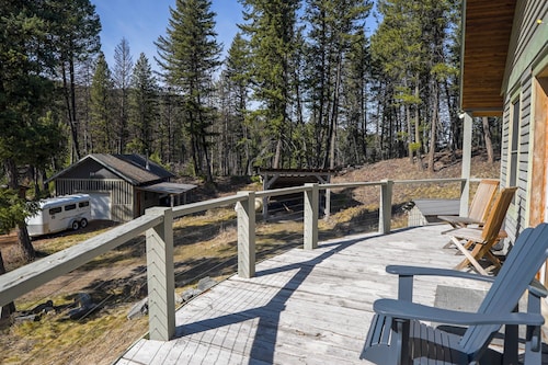 Off Grid Retreat Stay for 7