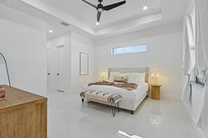 Room - Sun-Soaked Cape Coral Retreat-Heated Pool, Hot tub, Game Room, Fire Pit (Cape Coral)