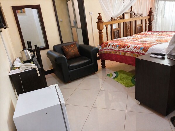 Luxury Double Room, Mountain View | Desk, laptop workspace, free WiFi