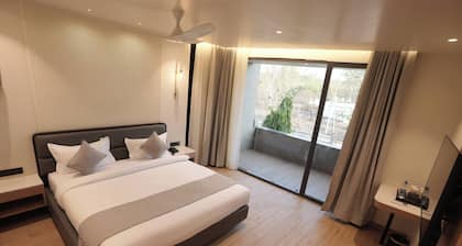 Hotel Midas