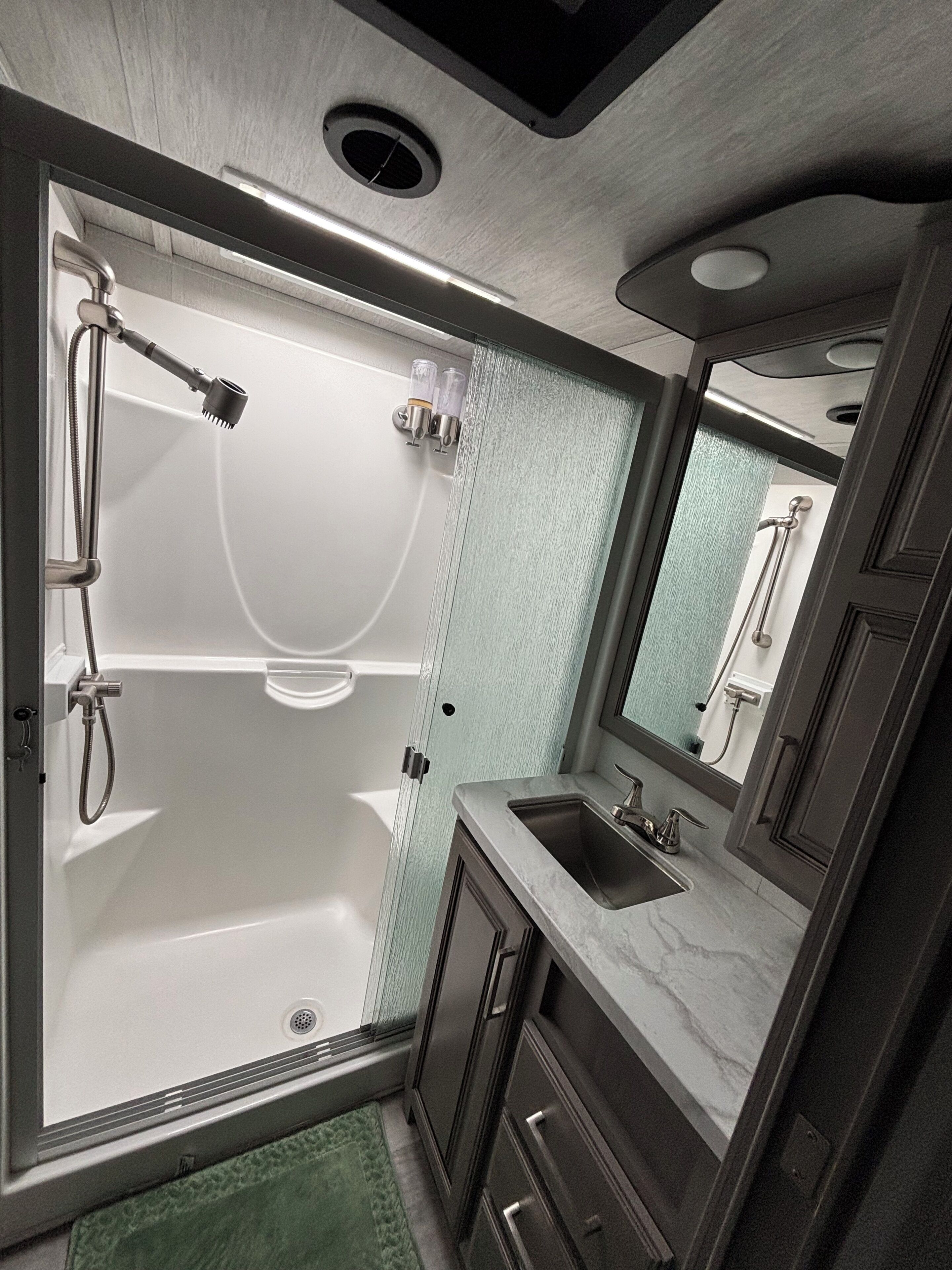 Shower, bidet, towels, soap