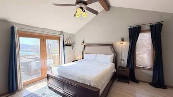 House, Multiple Beds, Patio (Cozy Cove Escape) | 5 bedrooms, individually decorated, individually furnished, desk