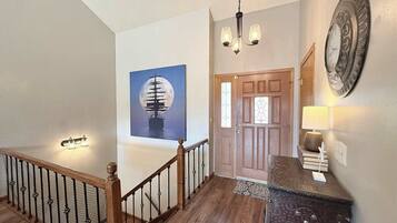 House, Multiple Beds, Patio (Cozy Cove Escape) | Interior