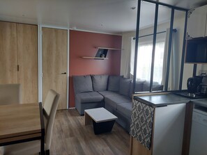 Living area - Vrbo Property (Litteau)