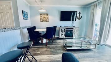 Condo, Multiple Beds, Balcony, Ocean View (Sandy Seawall Escape) | Living area