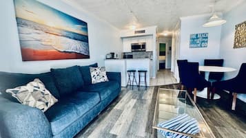 Condo, Multiple Beds, Balcony, Ocean View (Sandy Seawall Escape) | Living area