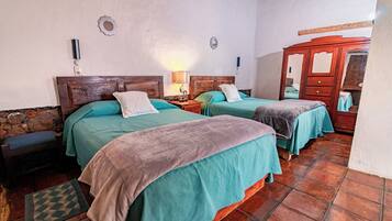 6 bedrooms, WiFi