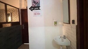 Óflokkuð mynd, 5 af 6, hnappur