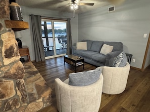 Smart TV - 2BR Lakefront End Unit Condo! Large Deck w/ GREAT channel views! (Osage Beach)