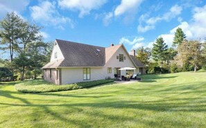 Exterior - World Cup 2026 Luxury HQ 5BR w/ Private Bath, Gym, 100” TV, Princeton & NJT (Princeton)