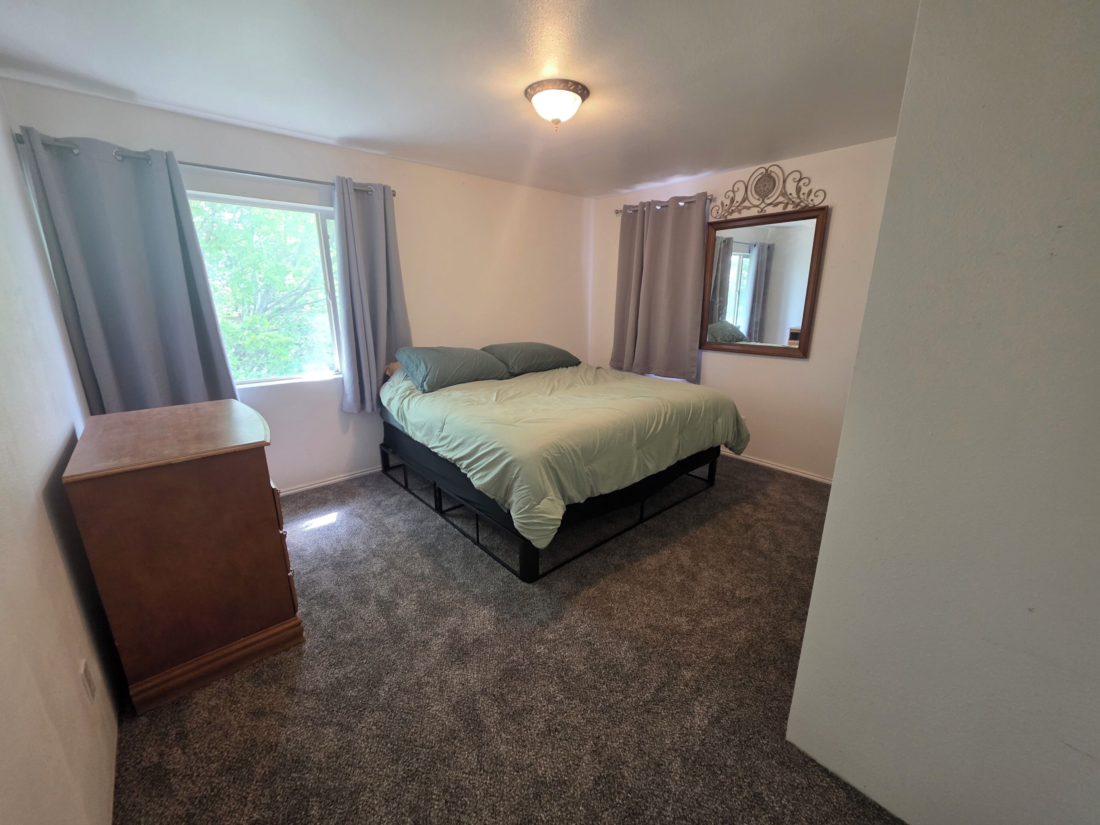 6 habitaciones, wifi y ropa de cama 