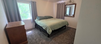 Spacious 6-bedroom farmhouse in rural, beautiful Kanosh