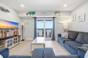 TV - Direct Oceanfront 5BR/4BA | Sleeps 14 | 3104/1 (North Myrtle Beach)