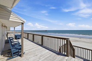 Property grounds - Direct Oceanfront 4BR/4BA | Sleeps 10 | 3104/3 (North Myrtle Beach)
