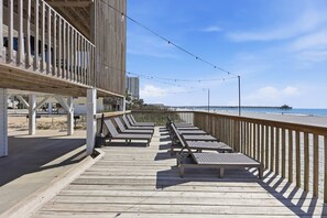 Property grounds - Direct Oceanfront 4BR/4BA | Sleeps 10 | 3104/3 (North Myrtle Beach)