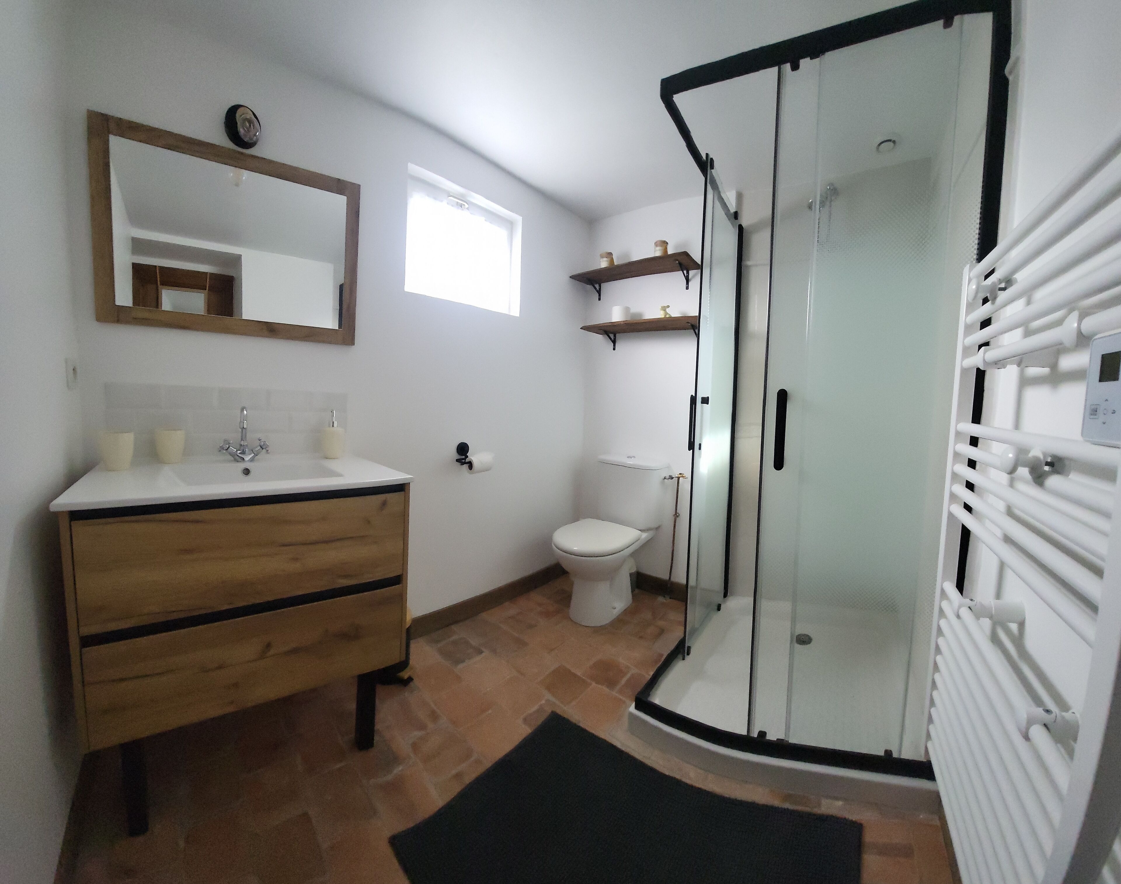 Een douche, een haardroger