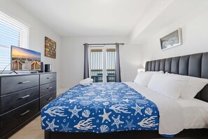 5 bedrooms, iron/ironing board, WiFi, bed sheets - Direct Oceanfront 5BR/4BA | Sleeps 14 | 3104/2 (North Myrtle Beach)