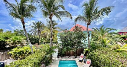 Villa Joséphine private pool, a few steps from Orient Bay beach