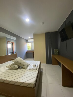 Habitación básica doble, vista a la ciudad