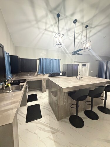 Perfect 1-bedroom house in welcoming Long Bay Hills, Providenciales
