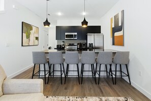 Interior - COZY & Modern Townhome w/ Themed Room | Near Disney (3237) (Kissimmee)