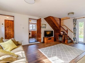 Living area - The Gatehouse @ Y Gwesty Bach (Castlemorris)