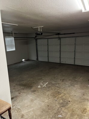 Interior - Adorable 1-bedroom unit in peaceful Hughson. Absolutely great location (Hughson)