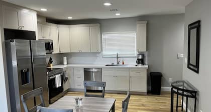 Adorable 1-bedroom unit in peaceful Hughson. Absolutely great location