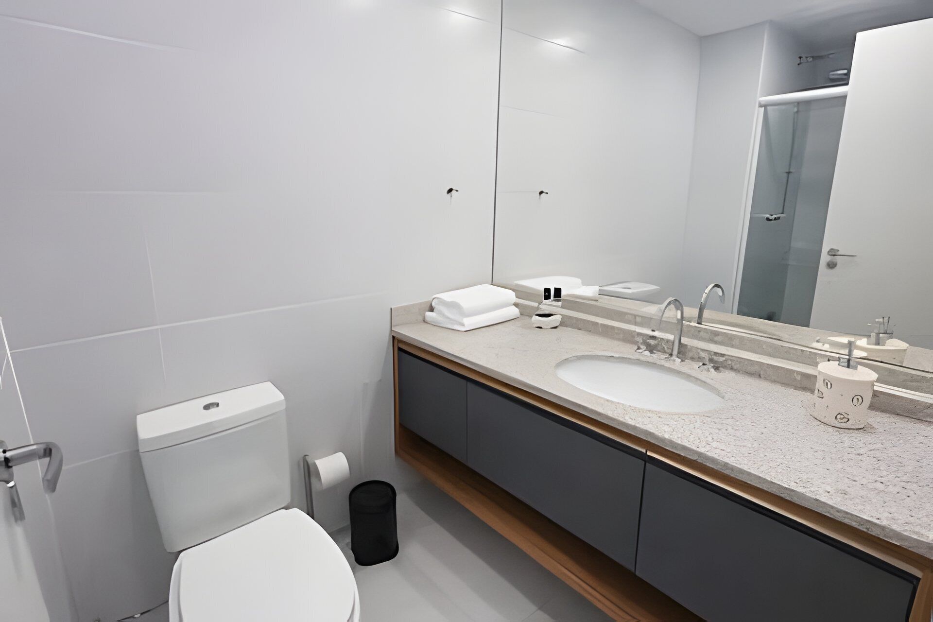 Apartamento básico | Banheiro